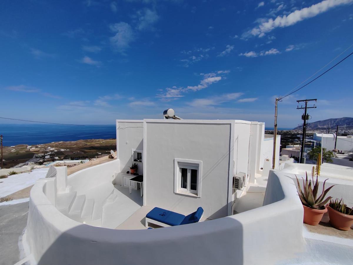 White Swallow Suite Santorini Vourvoúlos 외부 사진